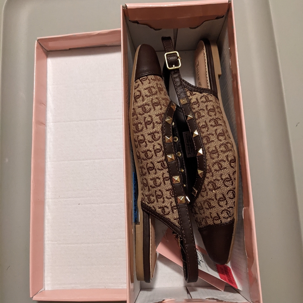 Juicy Couture Flats